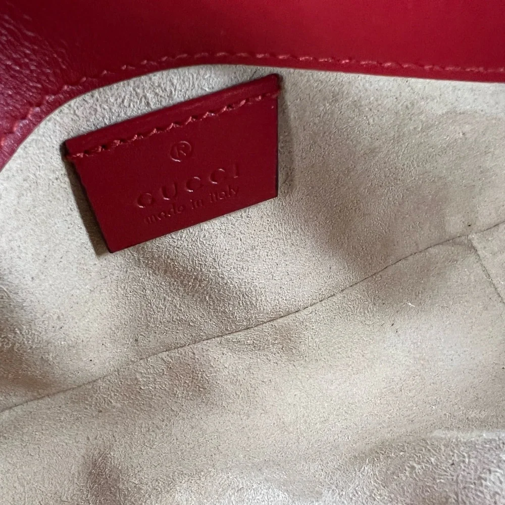 ✨SOLD✨ GG Marmont matelassé leather super mini bag - Picture 12 of 15